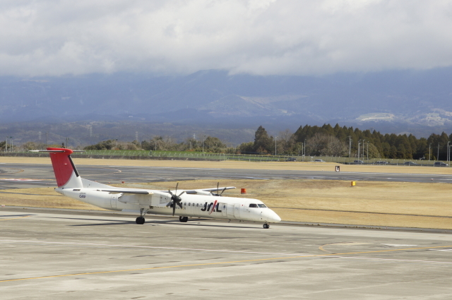 20160321 鹿児島空港で見かけた飛行機